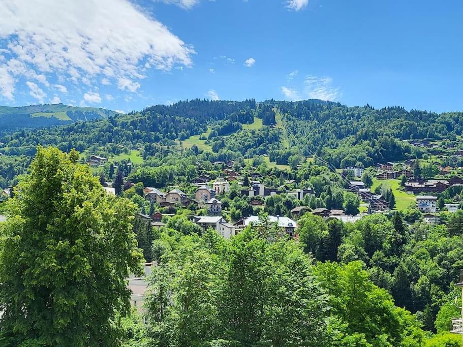 Appartement Dans Chalet Avec Piscine Couverte Сен-Жерве-Ле-Бэн Экстерьер фото